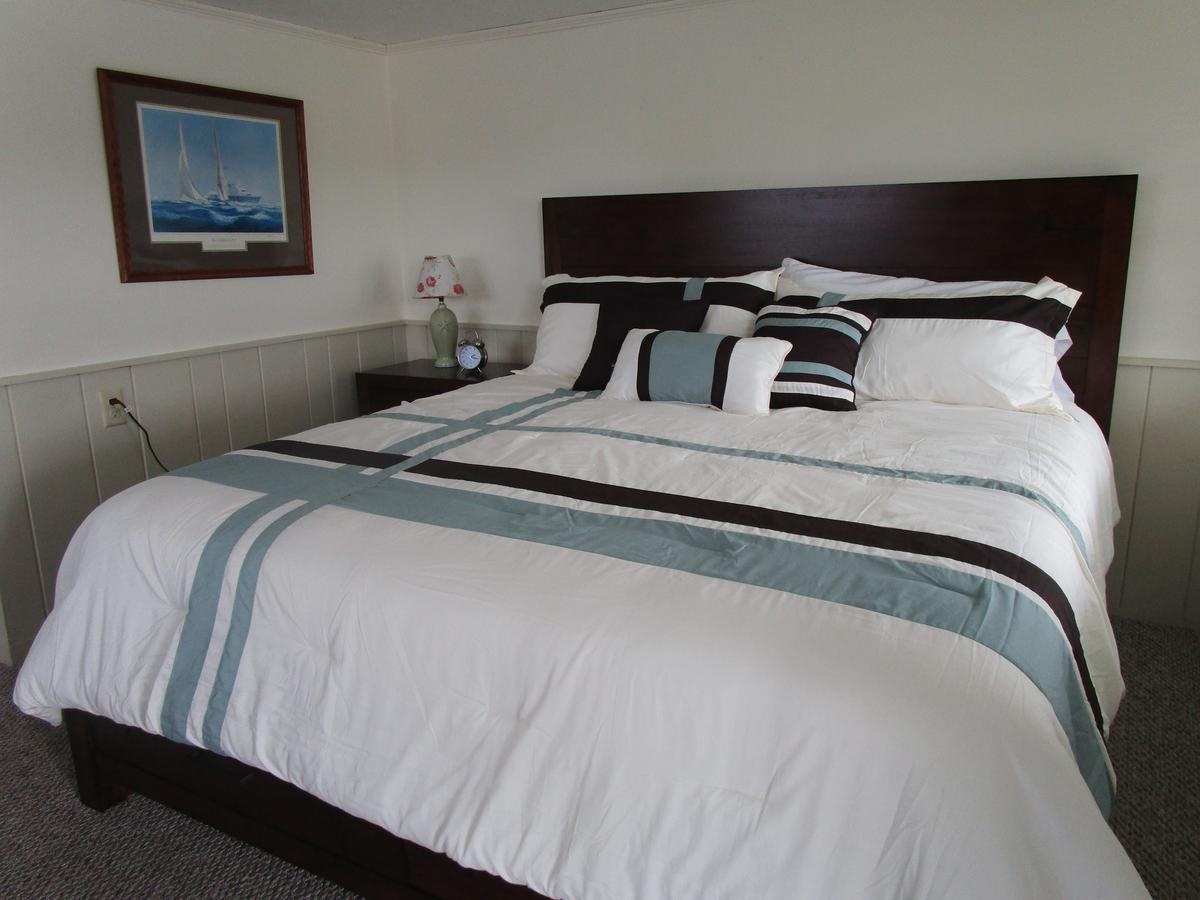 Shea'S Riverside Inn & Motel Essex ภายนอก รูปภาพ