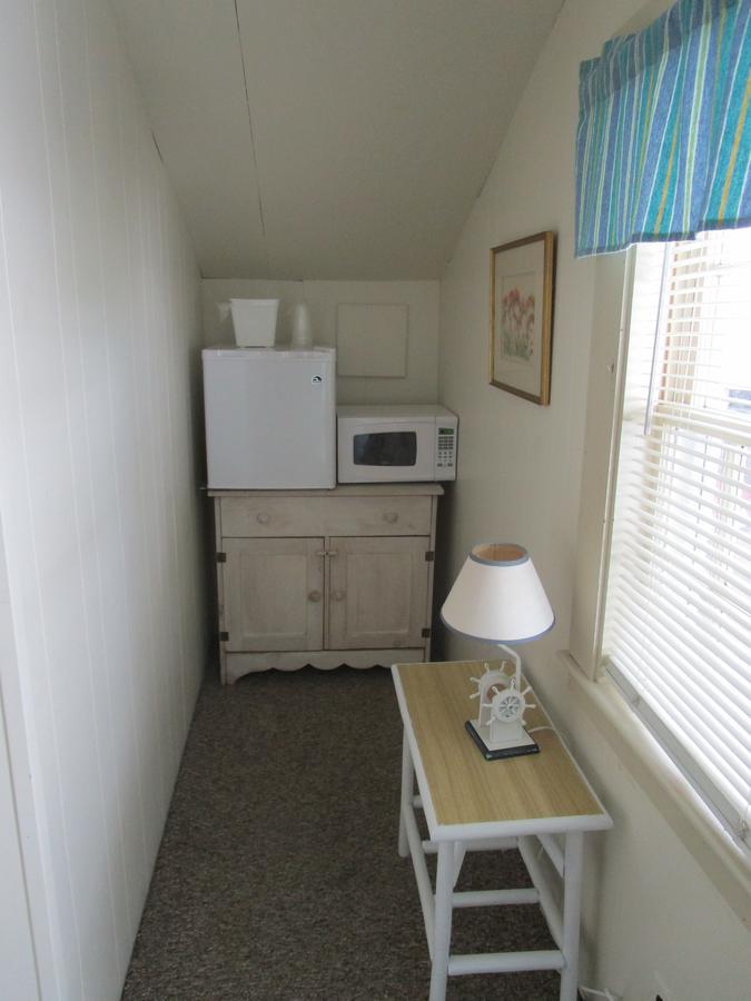 Shea'S Riverside Inn & Motel Essex ภายนอก รูปภาพ
