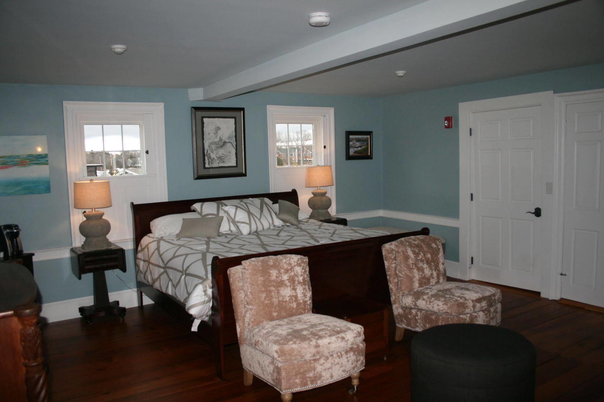 Shea'S Riverside Inn & Motel Essex ภายนอก รูปภาพ